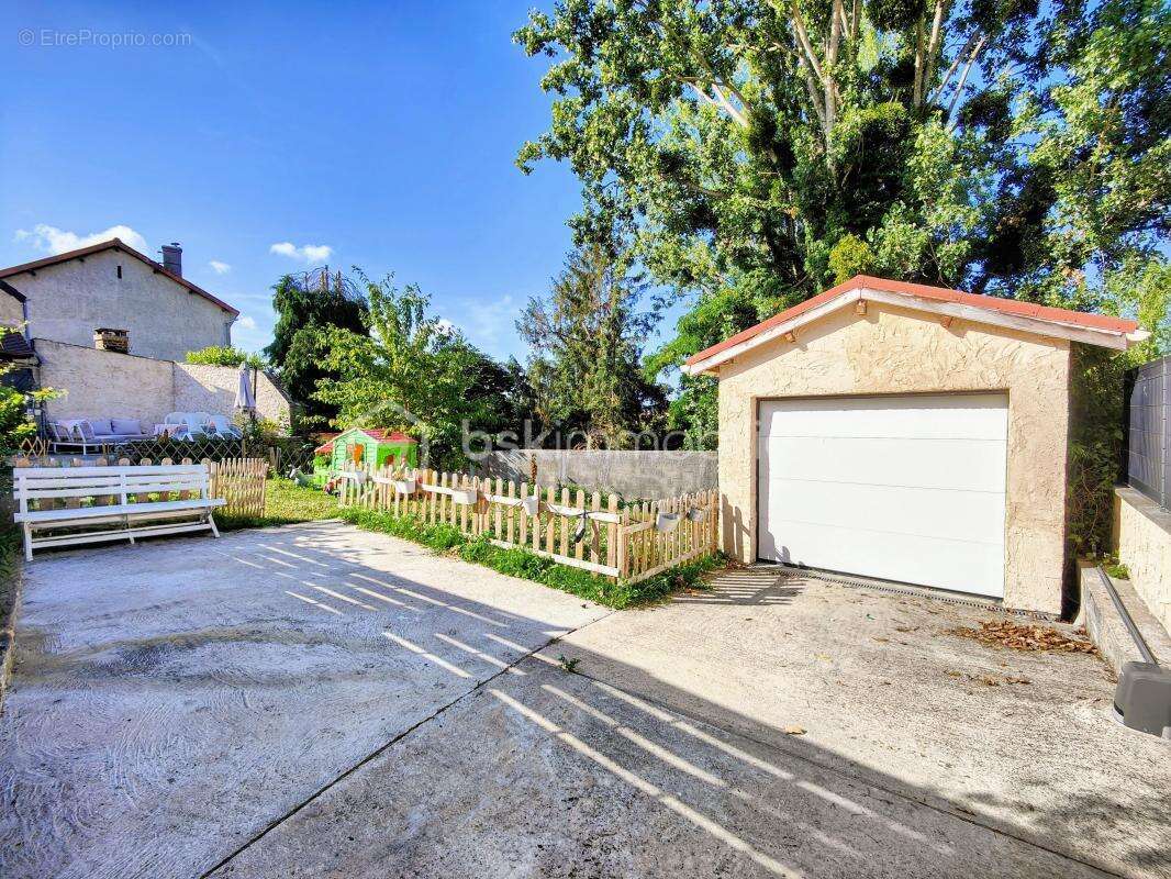 Maison à JOUARS-PONTCHARTRAIN