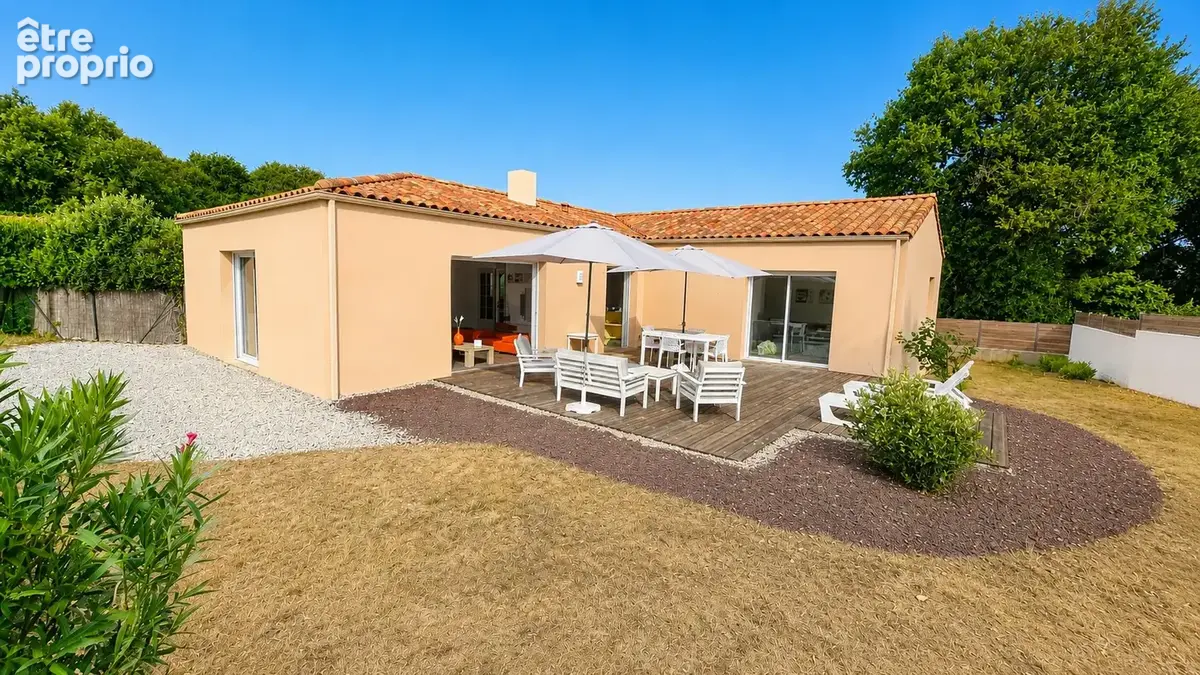 Maison de plain pied 3 chambres Garage CHAILLE SOUS LES ORMEAUX - photo 6