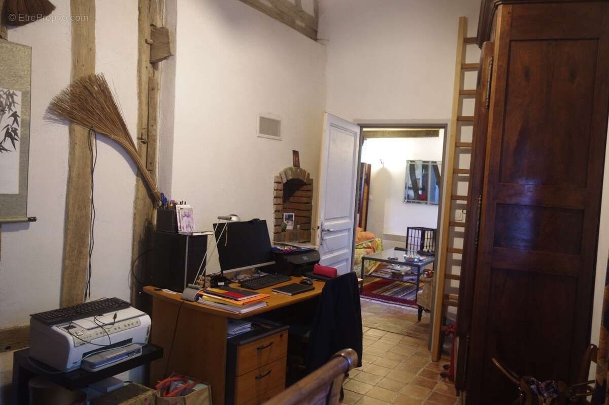 à VENDRE  proche Aignan  propriété de charme  sur 3646 m² de terrain avec piscine et Gîte séparé - photo 16