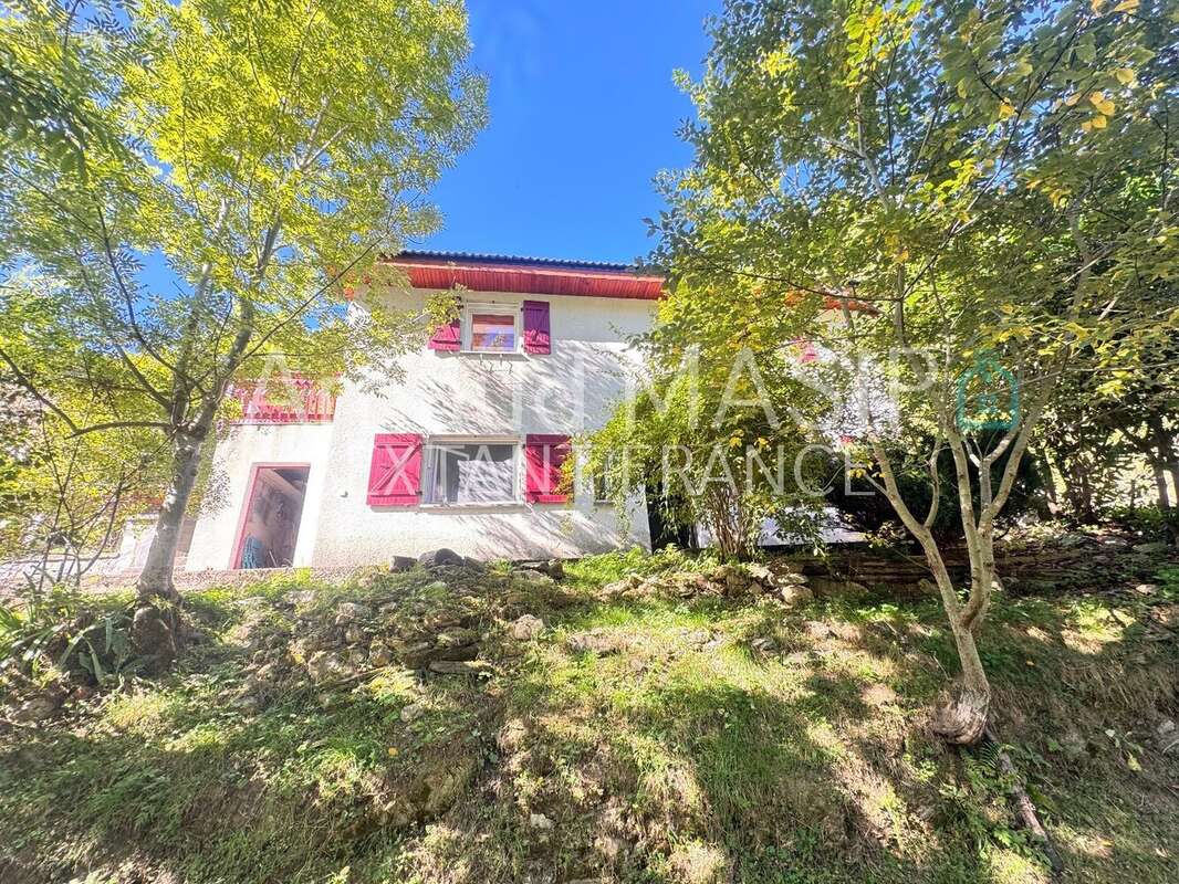 Maison à CAMPAGNA-DE-SAULT