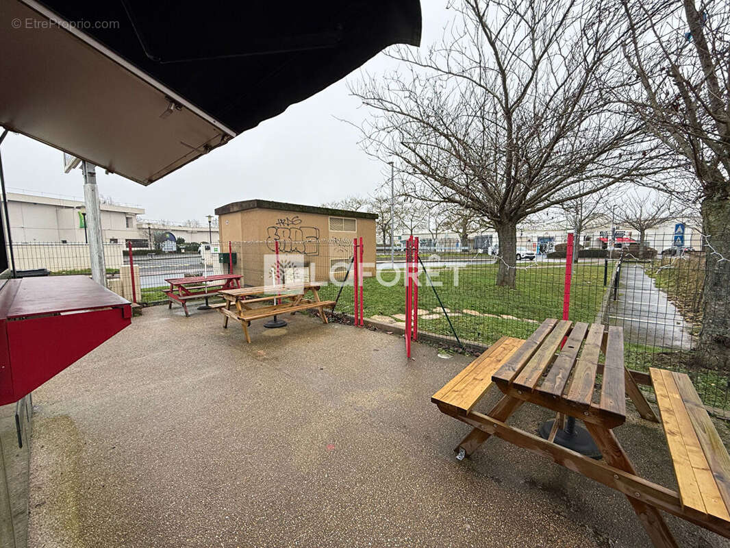 Commerce à RUBELLES