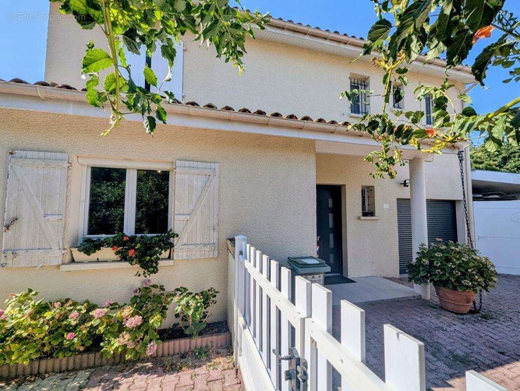 Maison Merignac 7 pièce(s) 157 m2 - photo 4