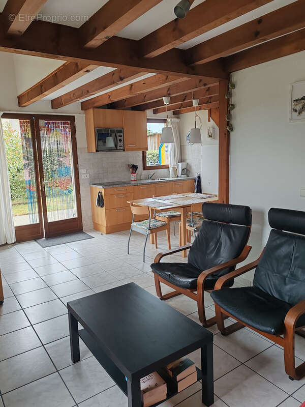 Appartement à SAINT-JULIEN-EN-BORN