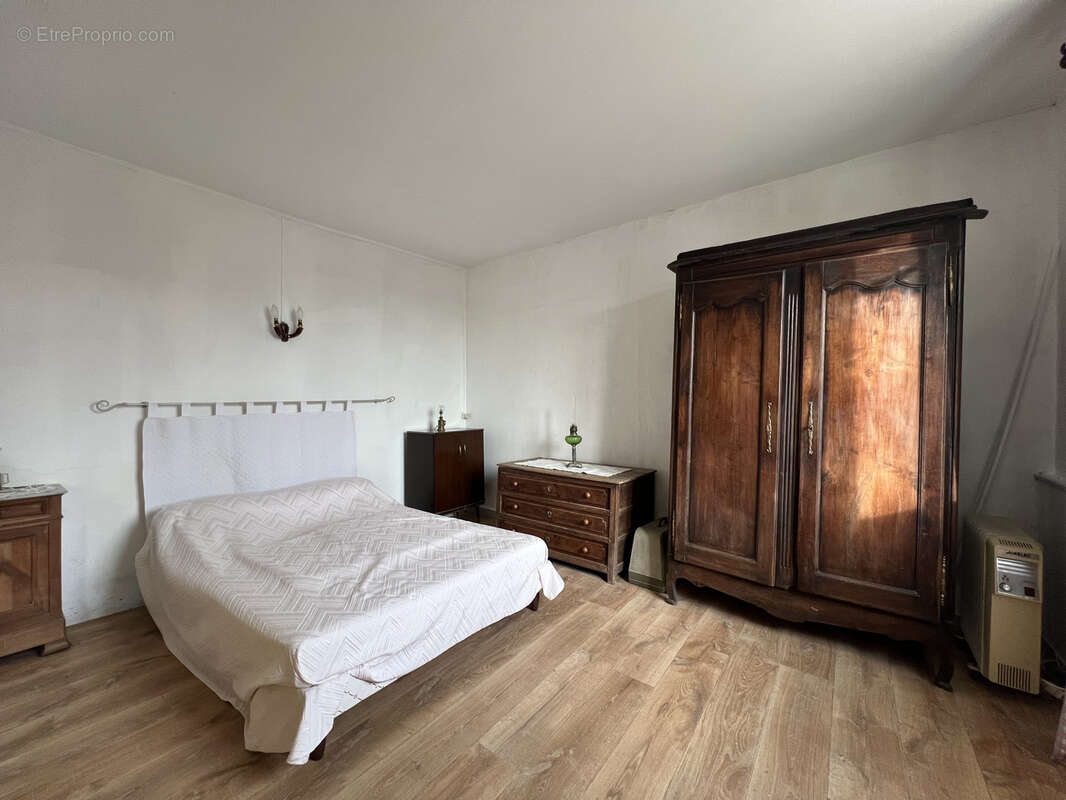 Maison à GROSBREUIL