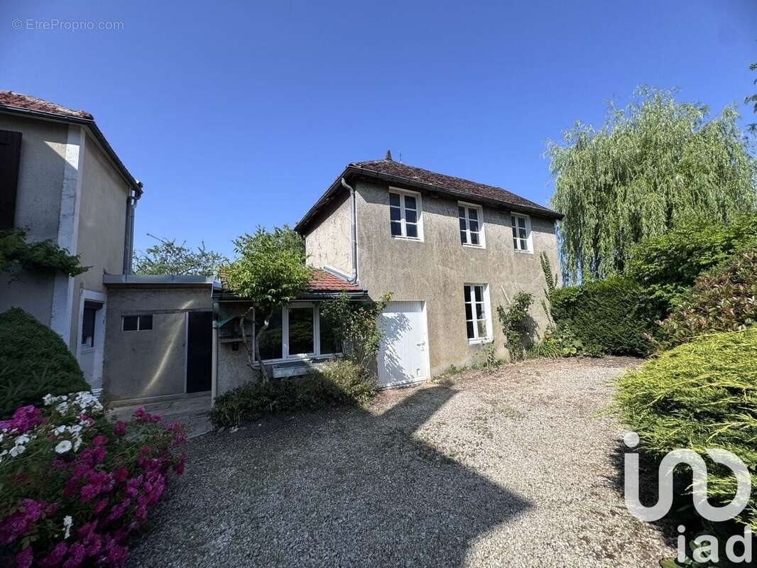 Photo 2 - Maison à VENDEUVRE-SUR-BARSE