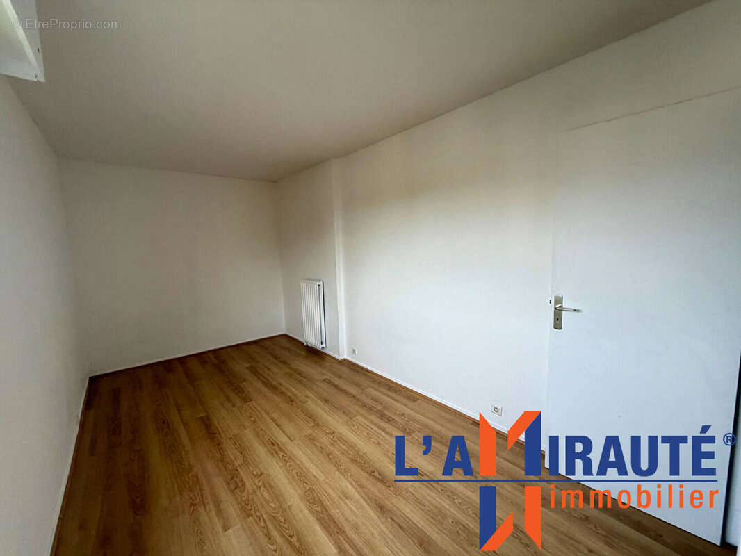 Appartement à SARTROUVILLE