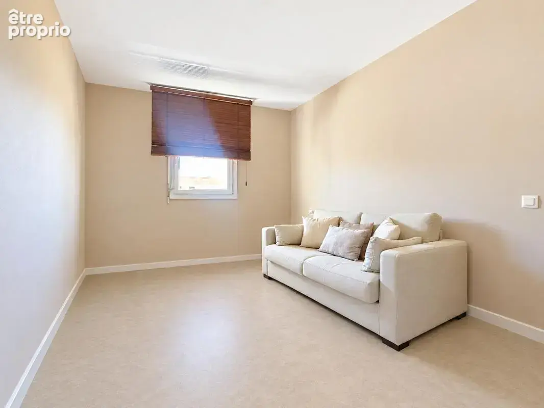 EXCLUSIVITE AVIGNON proche rempart T5 91 m² balcon, cave et parking - photo 9
