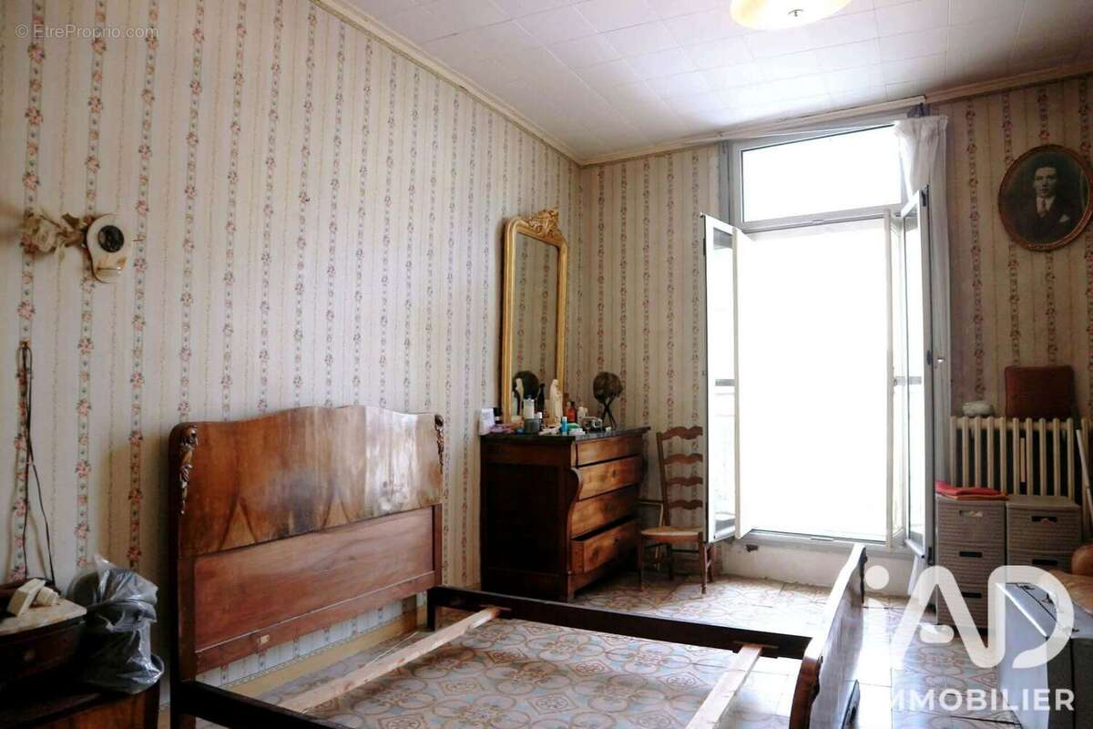 Maison 215 m² à Pouzolles  - photo 5