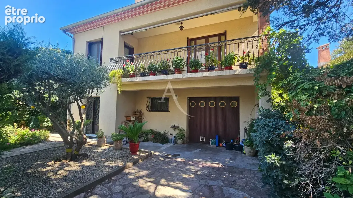 Maison Nimes 8 pièce(s) 211 m2 - photo 3