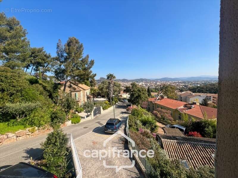 Appartement à HYERES