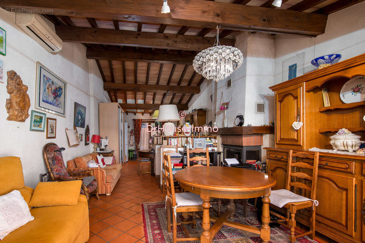 Maison à GREOUX-LES-BAINS