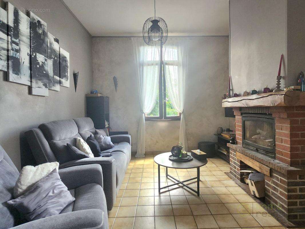 Maison à MARGNY-AUX-CERISES
