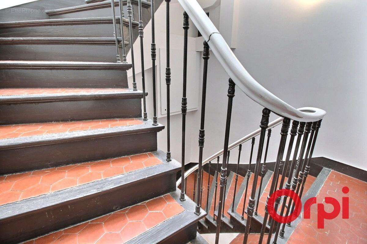 Appartement à MARSEILLE-2E