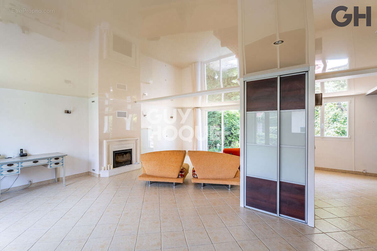 Charmante maison de 5 pieces  (109.78 m²)  à soisy-sur-seine - photo 3