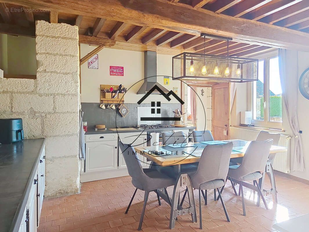 Maison à FOUILLEUSE