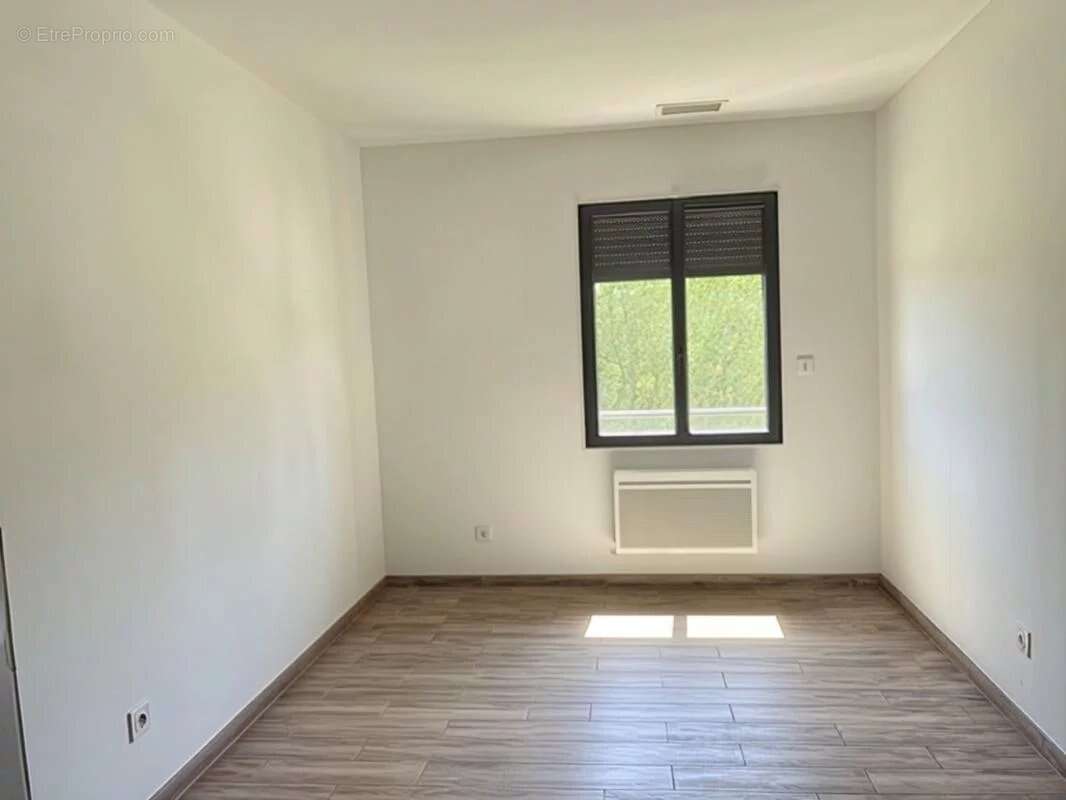 Maison de type villa accès PMR en RDC (uniquement) 3 chambres 500M2 terrain en centre de Remoulins - photo 7