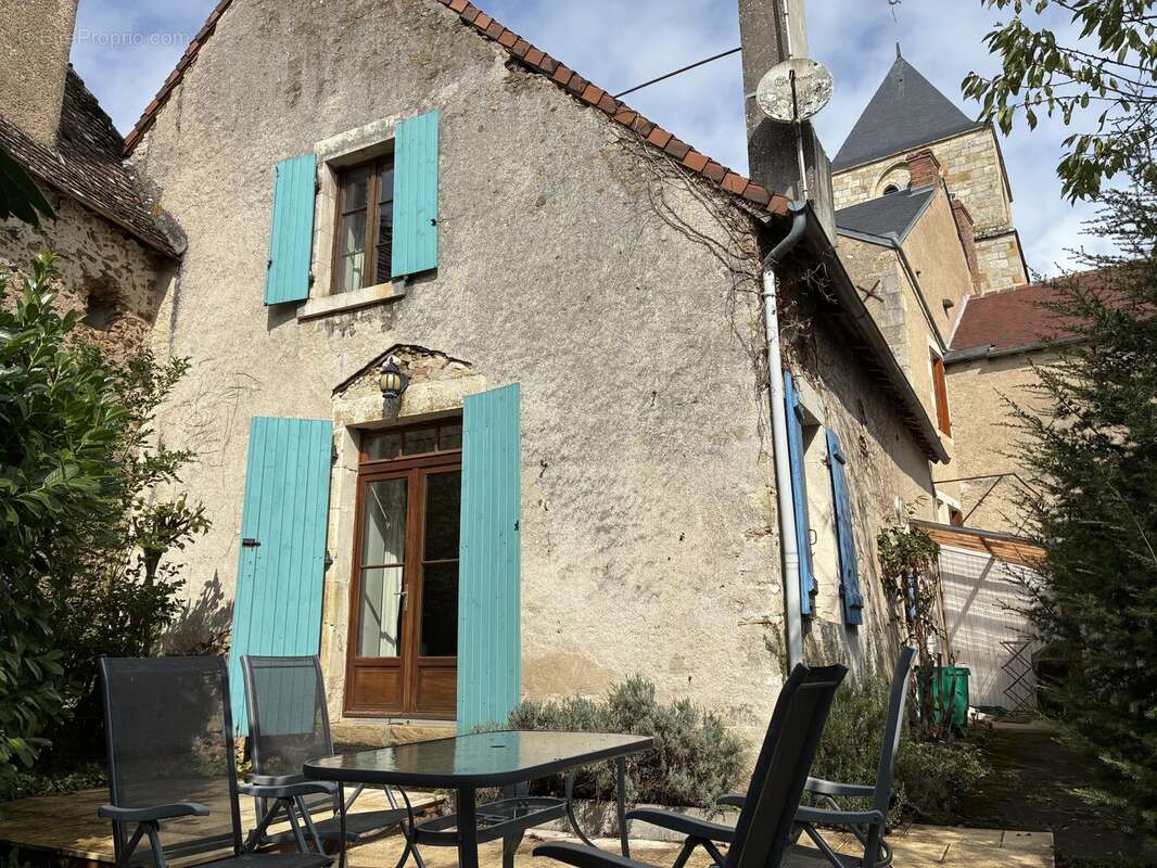 Maison à BRIGUEIL-LE-CHANTRE