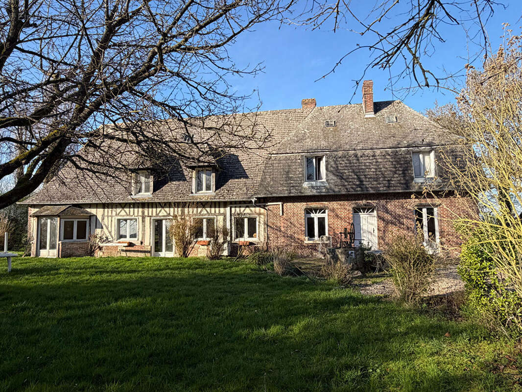 Maison à AMFREVILLE-LA-CAMPAGNE