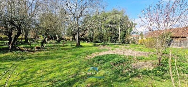 Terrain à SAINT-AGNE