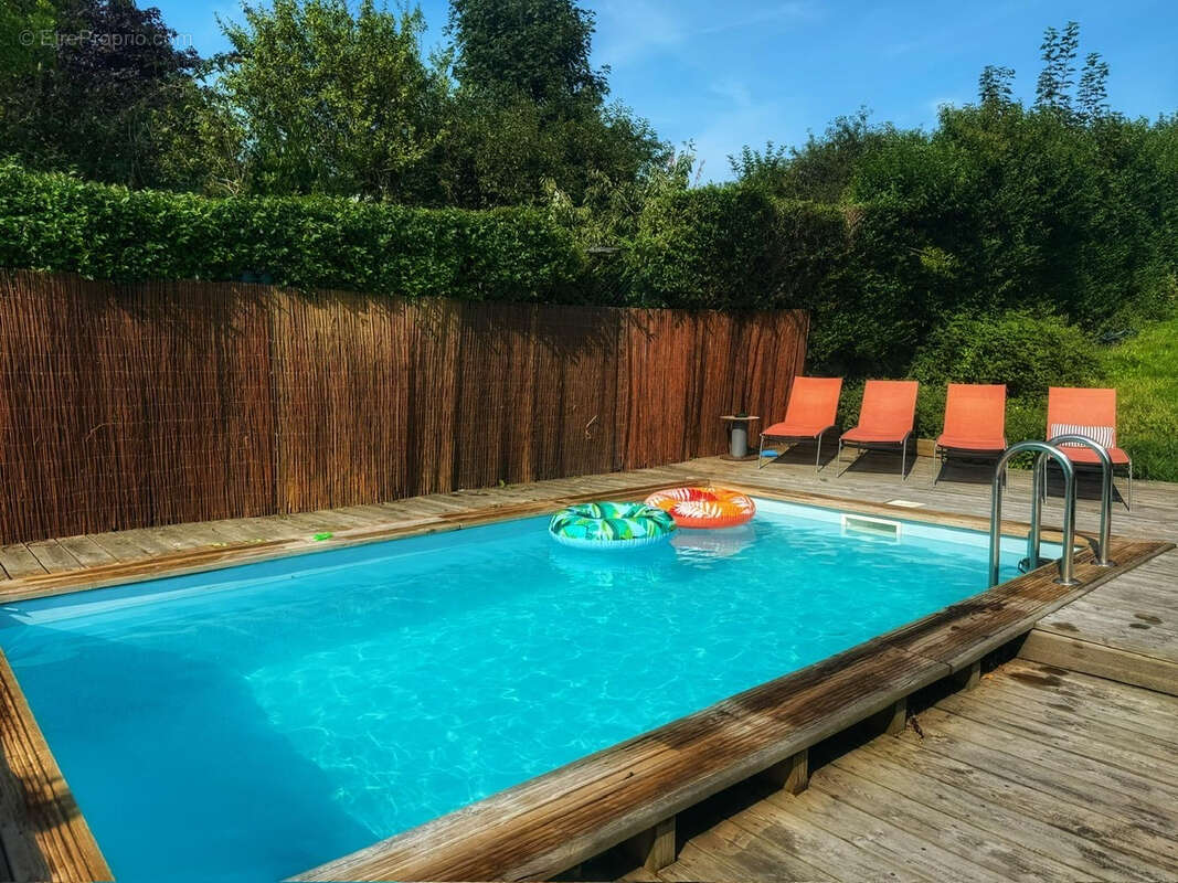 Maison à SAINT-MARTIN-BOULOGNE