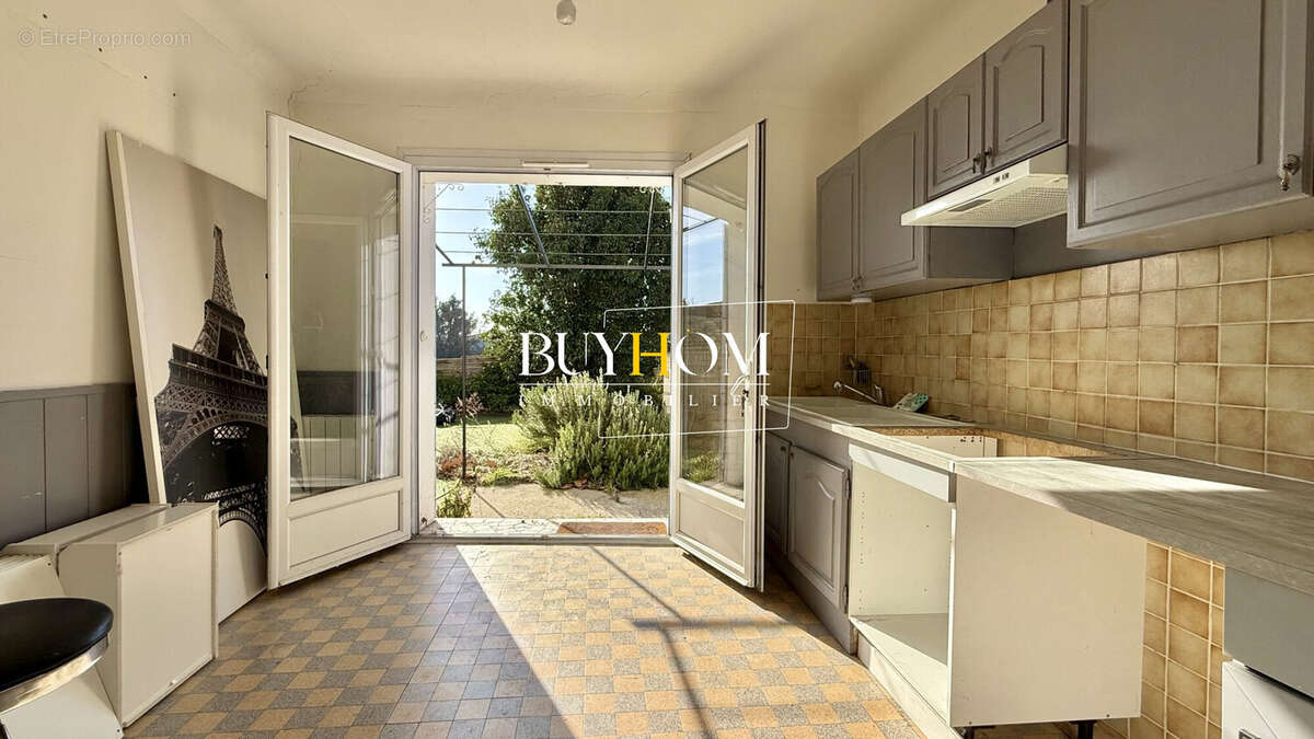 Maison à L'ISLE-SUR-LA-SORGUE