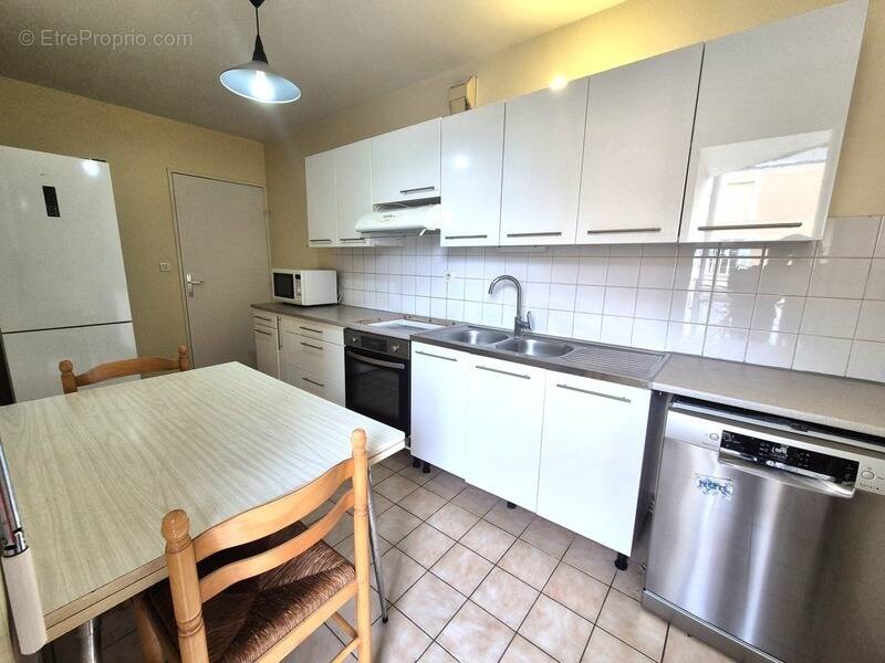 Appartement à AUNEAU