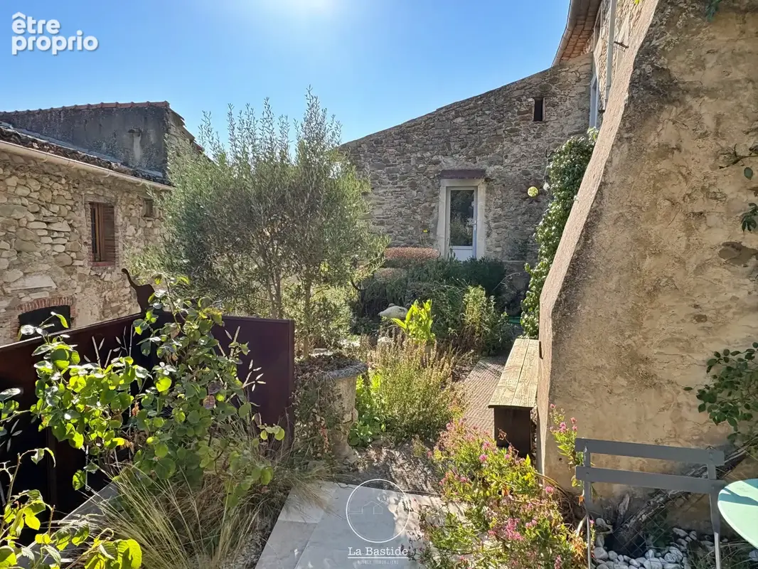 MANAS   Maison de village rénovée avec jardin, garage et vue dominante - photo 3