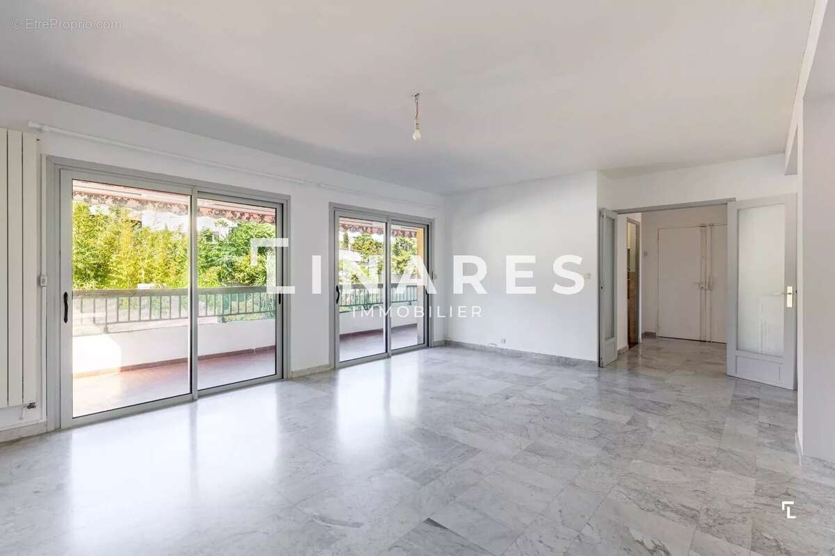 Appartement à MARSEILLE-8E