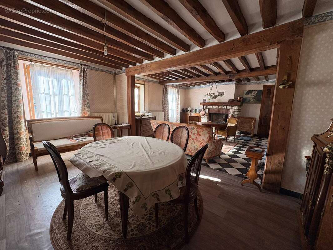 Maison à PACY-SUR-EURE