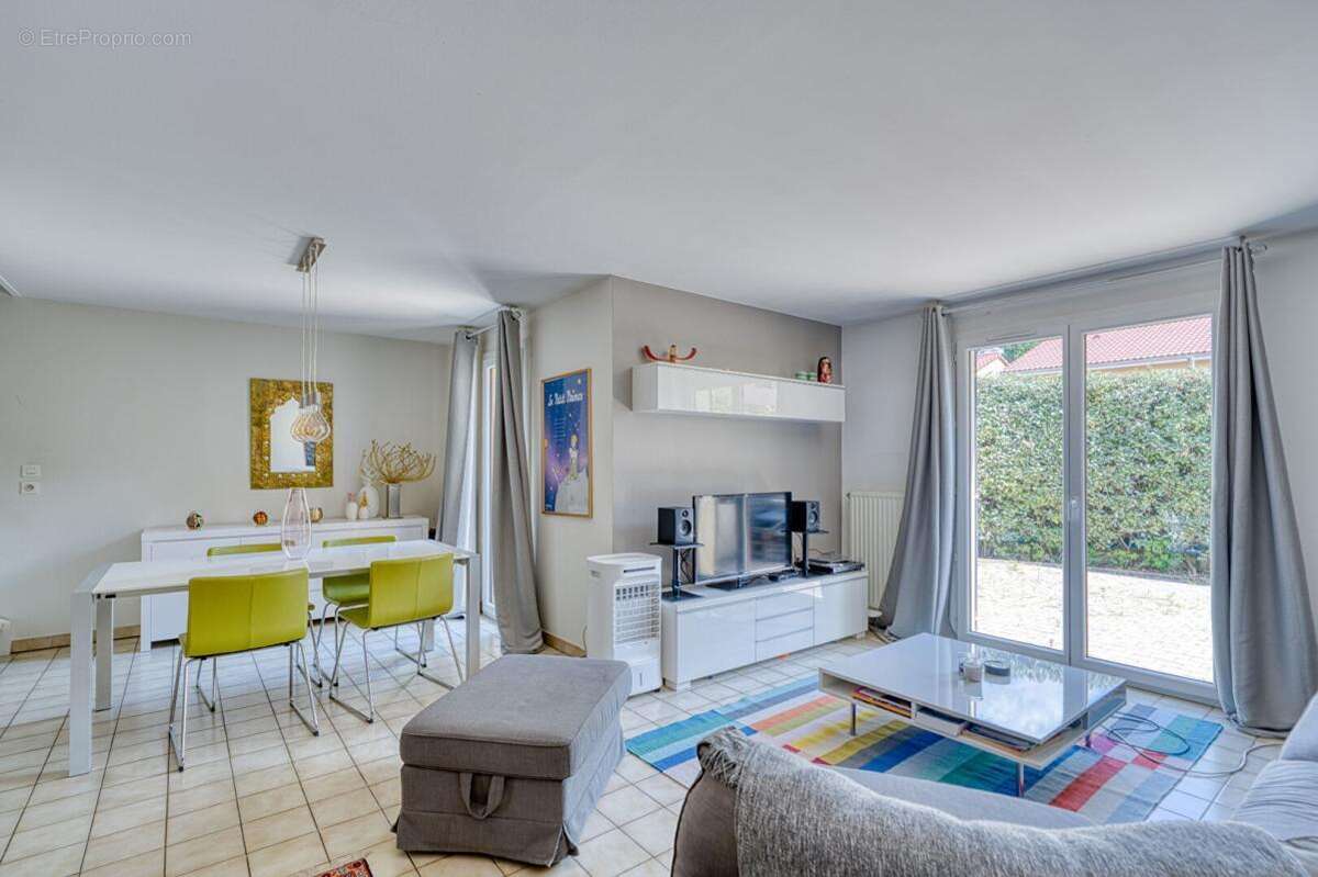 Maison 100 m² à Grigny  - photo 2