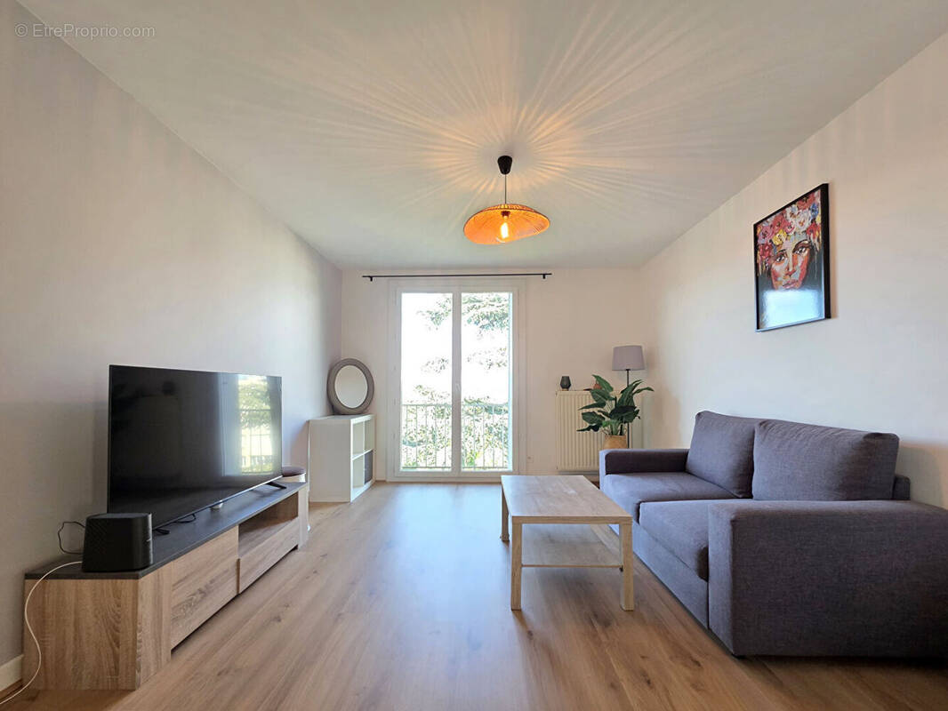 Appartement à ROMANS-SUR-ISERE