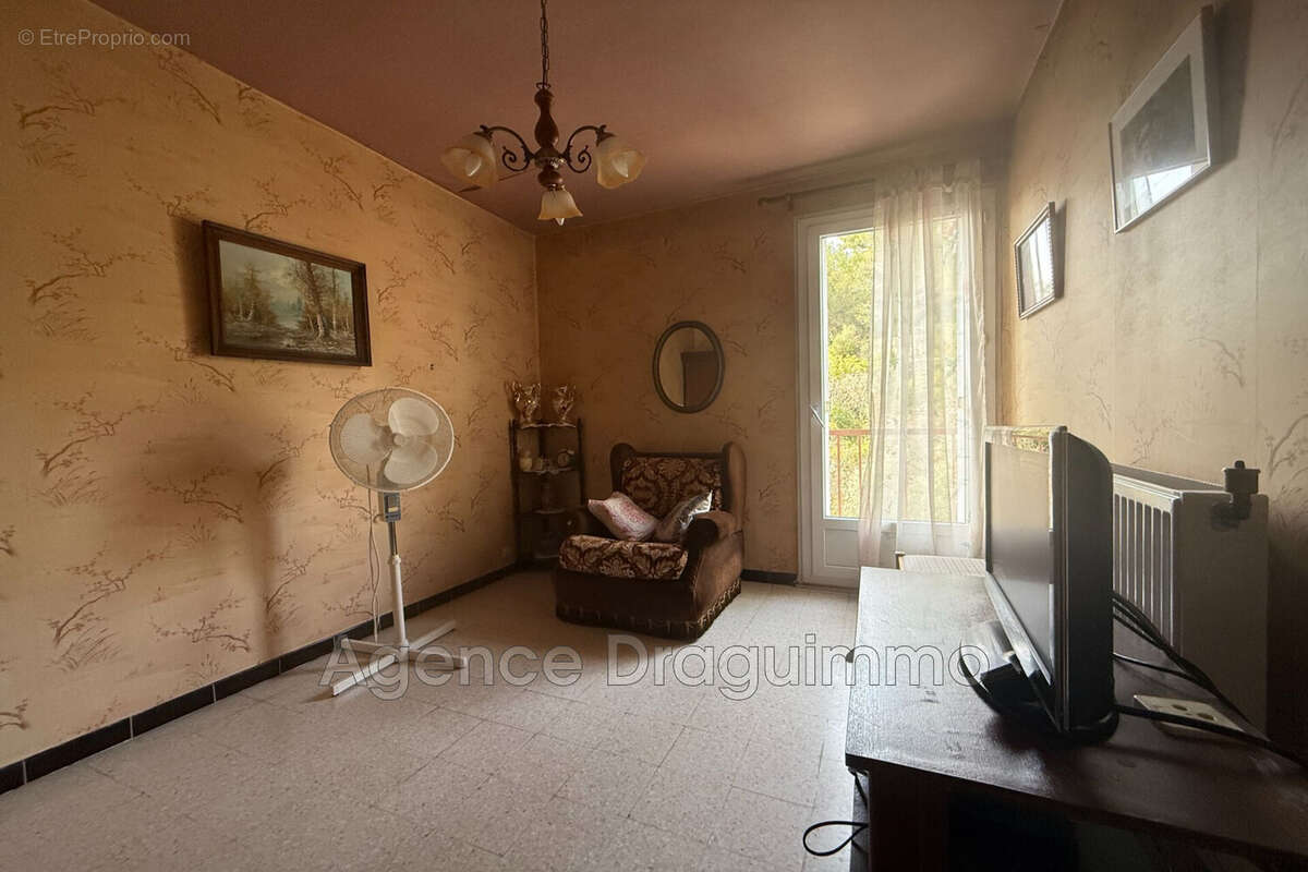 Appartement à DRAGUIGNAN