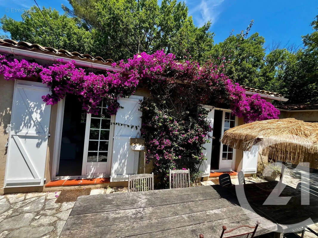 Maison à LE ROURET