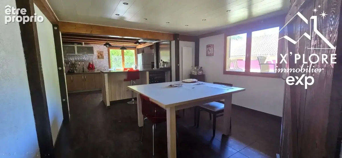 Maison 6 pièces 260 m² à vendre à L'abergement-De-Varey (01640) - photo 5