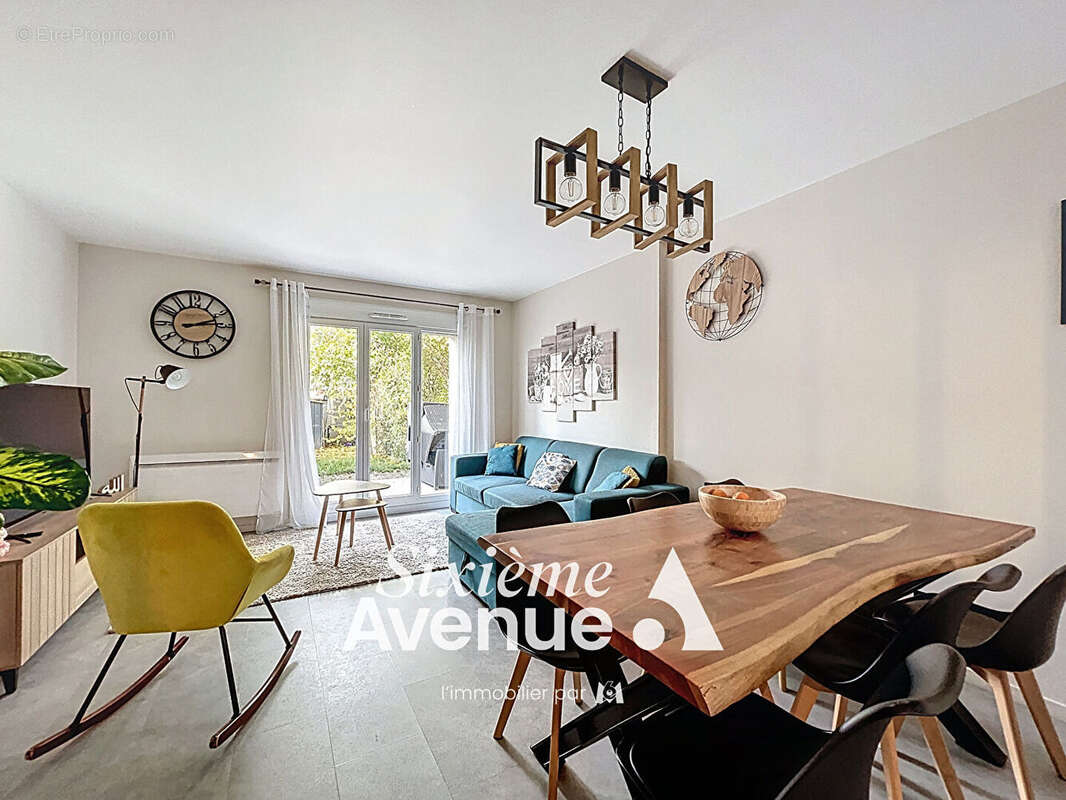 Maison à DECINES-CHARPIEU