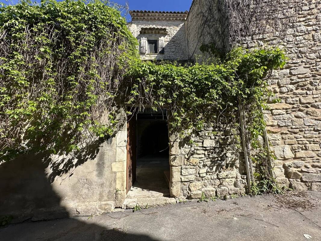 Maison à CLARENSAC