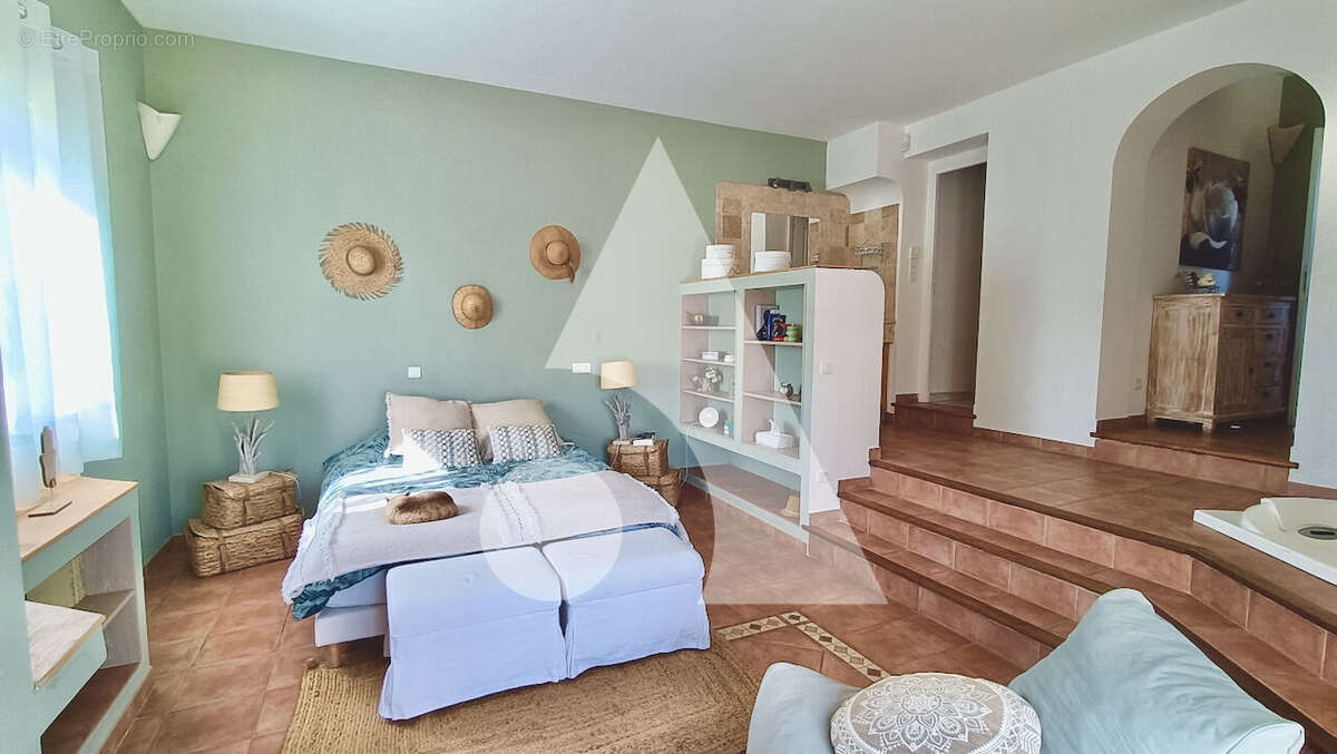 Maison à PUYLOUBIER