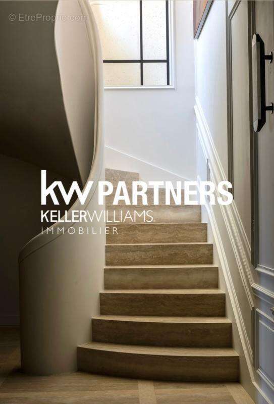 Appartement à PARIS-7E