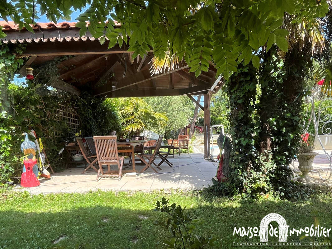 Maison à MESCHERS-SUR-GIRONDE