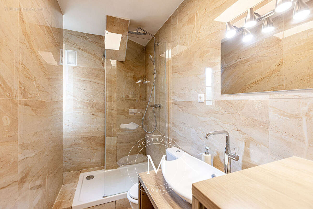 Appartement à MONTROUGE