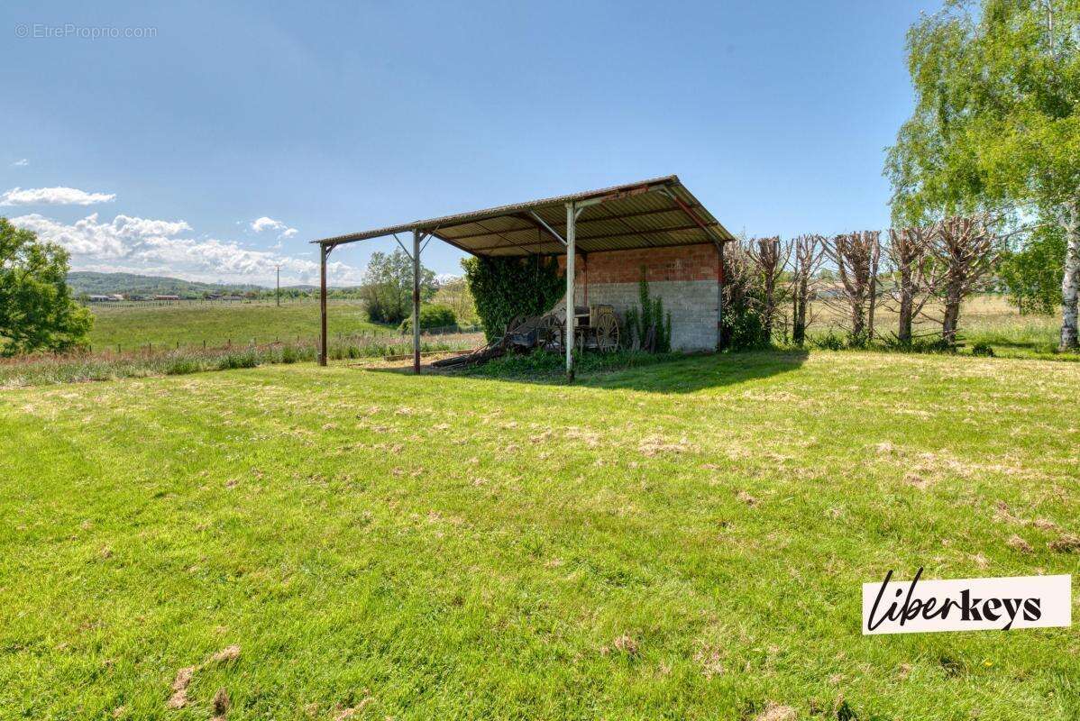 Maison longère T6 garage, annexes, terrain cadre exceptionnel - photo 15