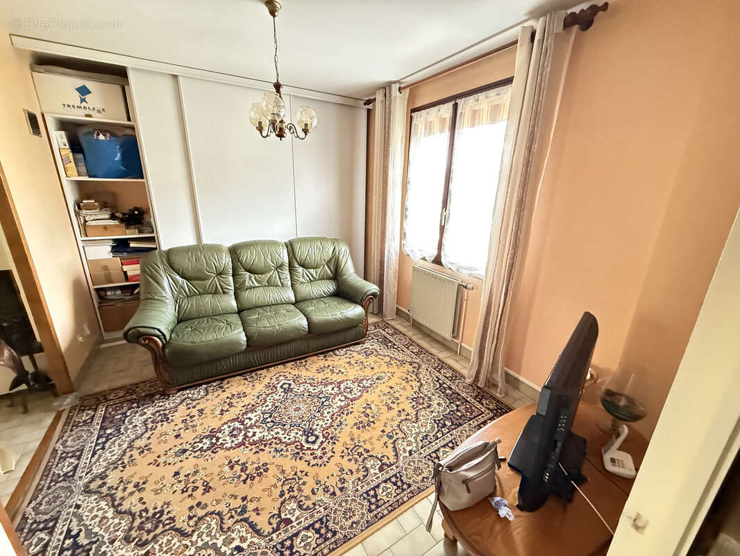 Maison à YVRE-L&#039;EVEQUE