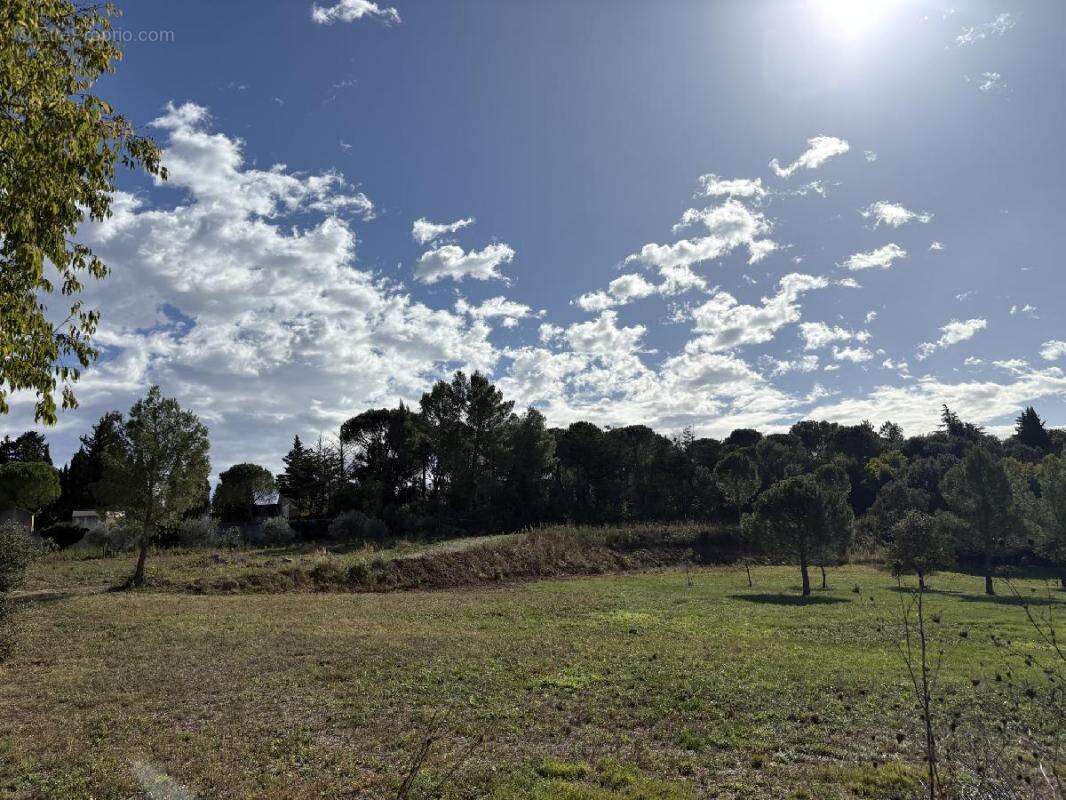 Terrain à NIMES