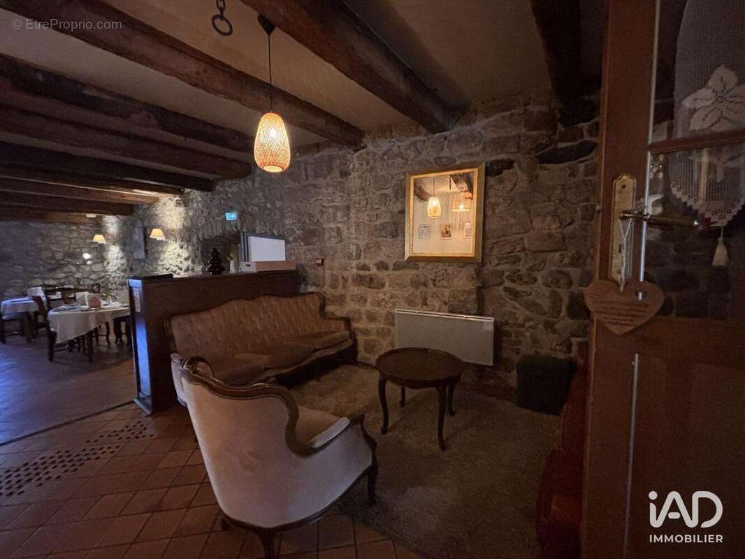 Photo 9 - Commerce à MONTPEZAT-SOUS-BAUZON