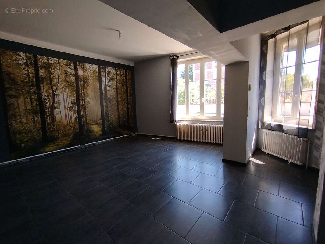 Maison SERAUCOURT-LE-GRAND 8 pièces 181 m² - photo 2