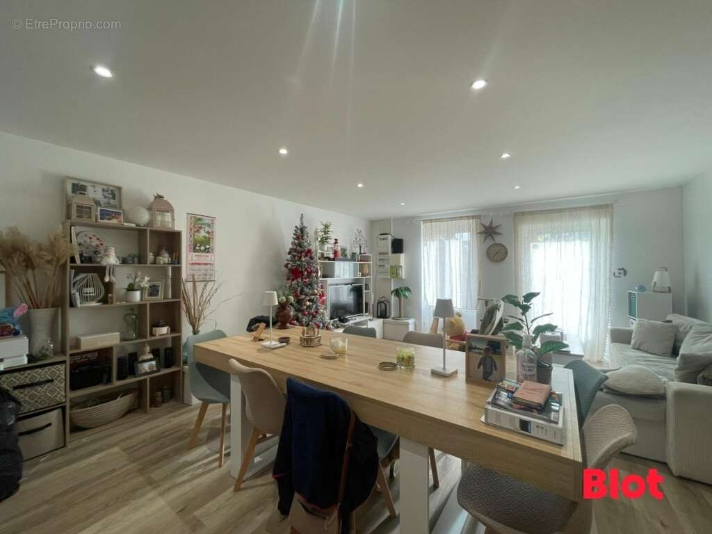 Maison à SAINT-SULPICE-DES-LANDES