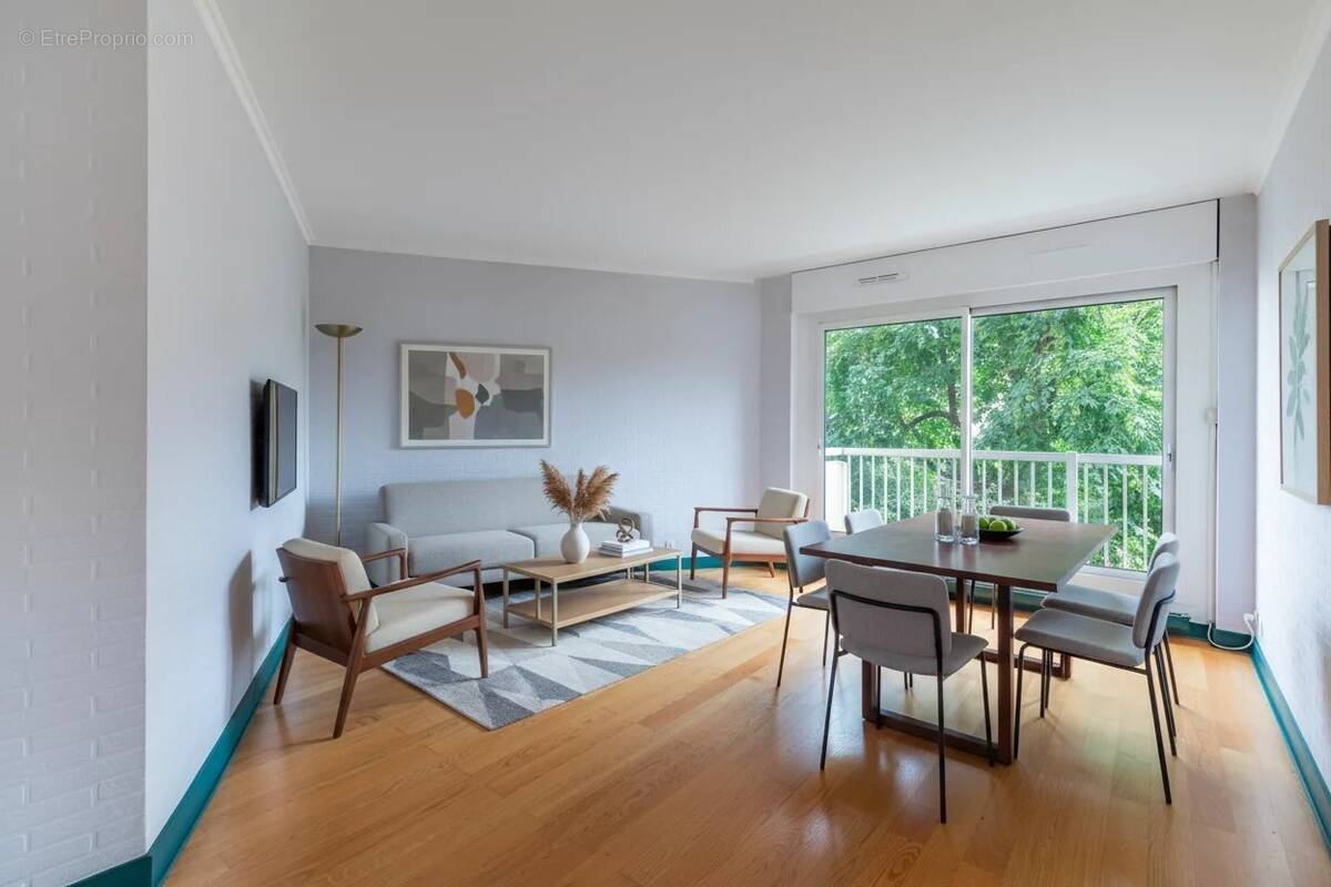 Appartement à PARIS-18E