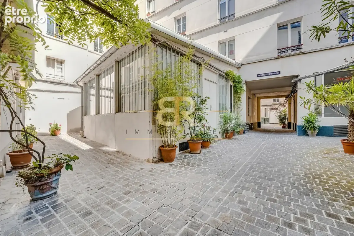 Calme  - investissement - proche de toute commodité - refait à neuf - photo 9