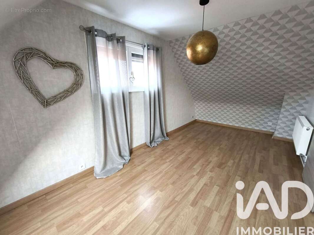 Maison 91 m² à Beauchamps  - photo 5