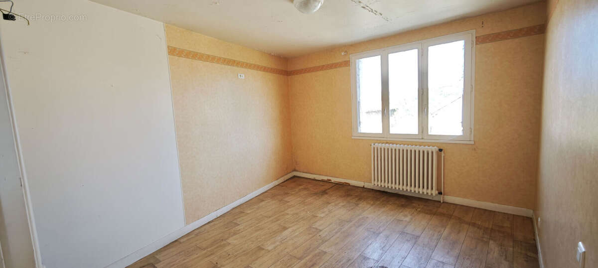 Immeuble de rapport - Asprieres  200 m2 - photo 11